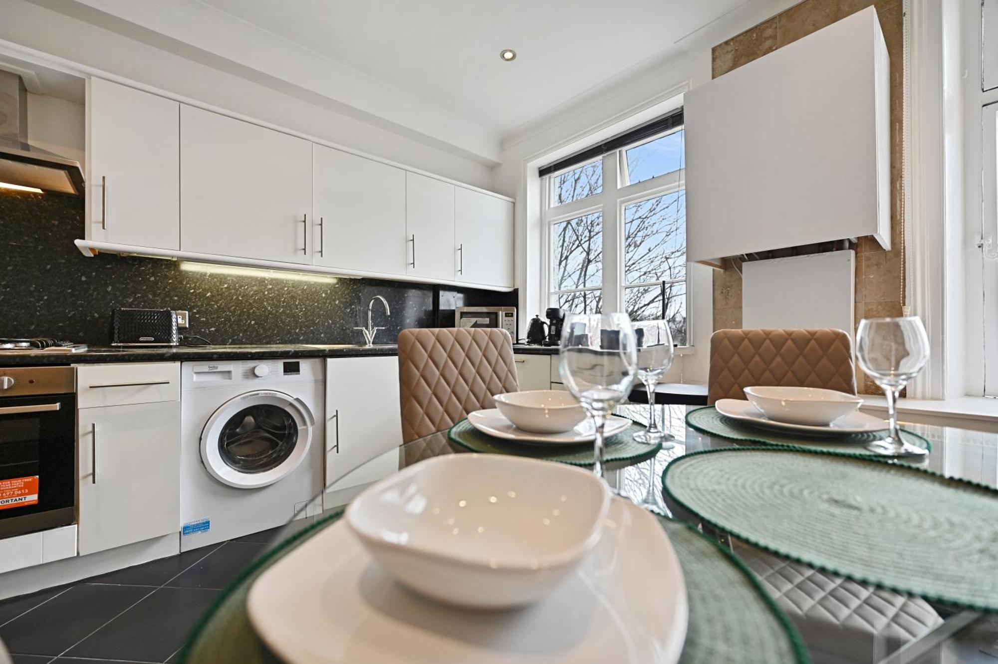 דירות לונדון Beautiful 2 King Size Beds 2 Bath- Sleeps 5 In Earls Court מראה חיצוני תמונה